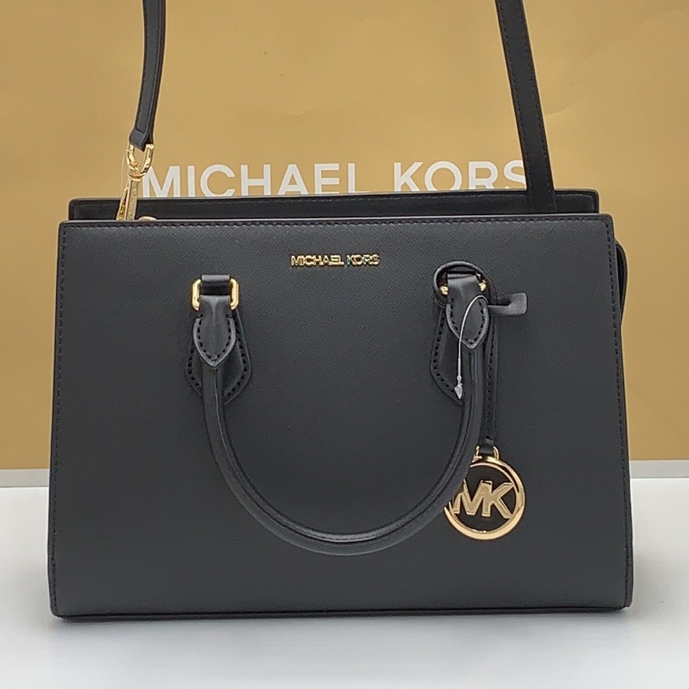MICHAEL KORS SHEILA MEDIUM
CENTER ZIP SATCHEL CROSSBODY
BLACK COLOR - Picture 7 of 16